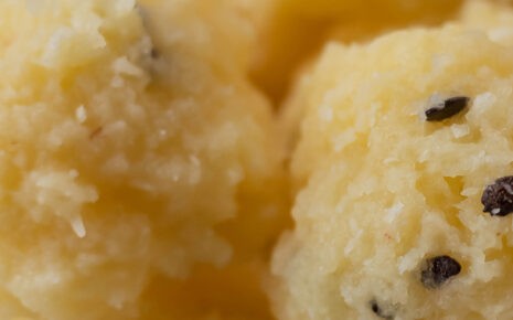 Doces Caseiros Paulinho - Cocada Tradicional ou com Maracujá
